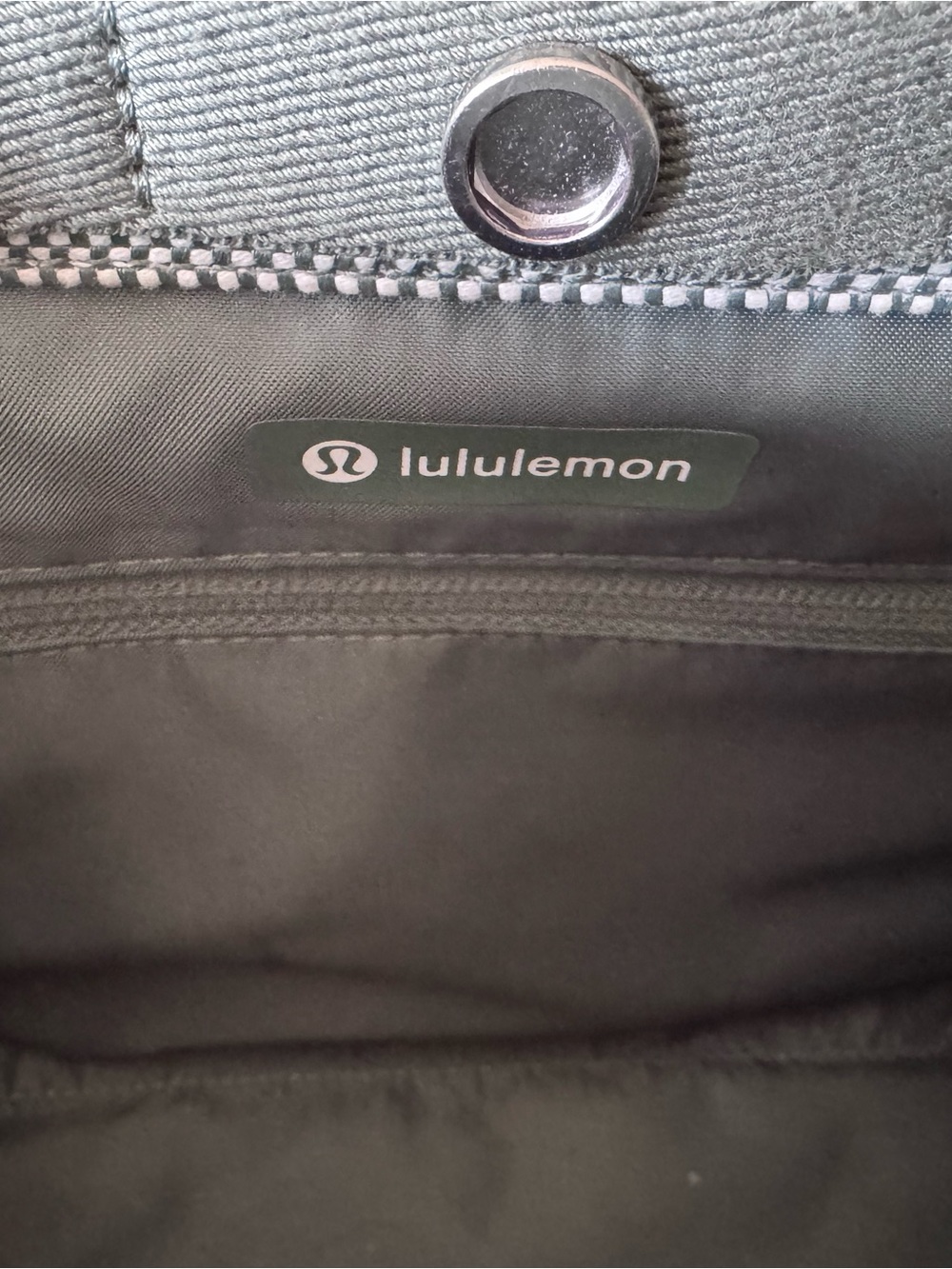 lululemon green & grey tote with snap closure. Like new - Picture 3 of 3